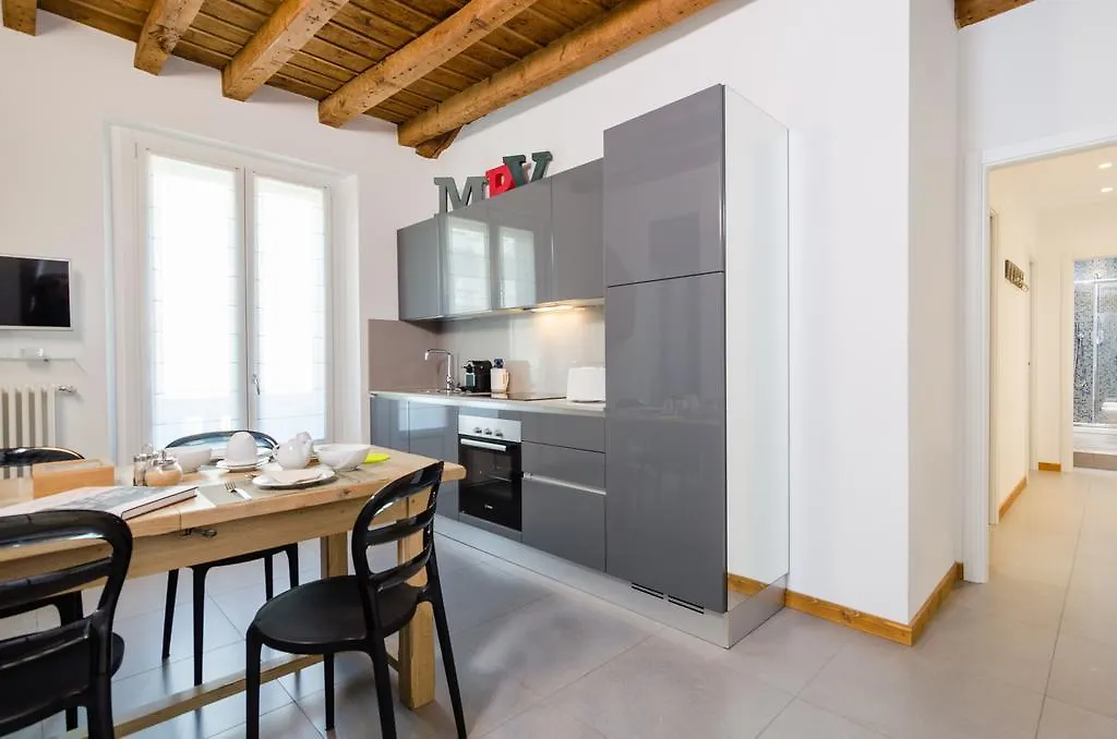 Milano Porta Venezia Apartment 0*, Milan Italy